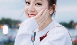 圈内爆料热巴封面,惊艳演绎时尚魅力