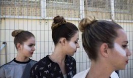 《笼中女囚》在线观看,揭秘神秘囚禁背后的惊悚故事